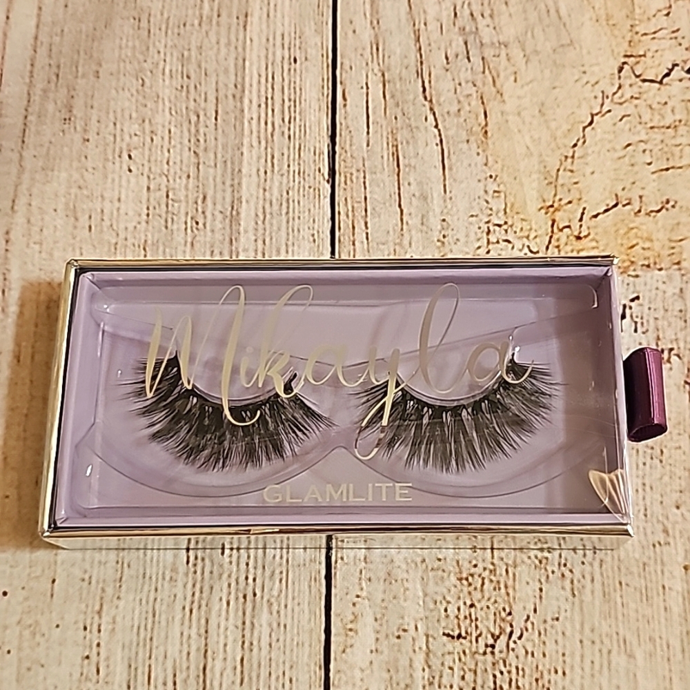 BNIB Glamlite x Mikayla Bundle - Picture 5 of 14